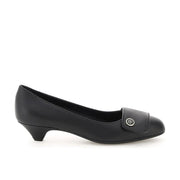 Salvatore Ferragamo Tacones Gancini de piel de mujer de color negro